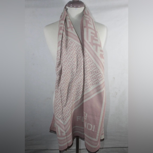 Authentic Fendi Wrap Stole Shawl 65% Cashmere 35% Silk Multicolor Used - Picture 5 of 6